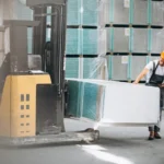 Reduzca daños en transporte internacional con plástico para paletizar